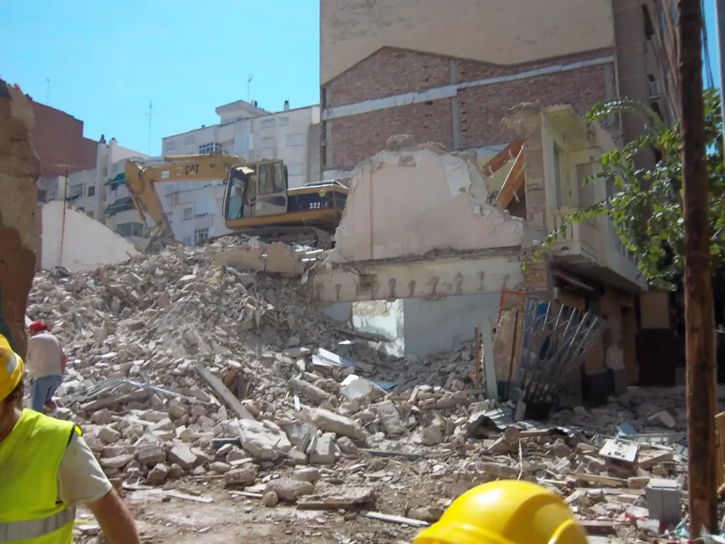 Proyecto de demolición edificio 5 plantas Jiménez de la Espada
